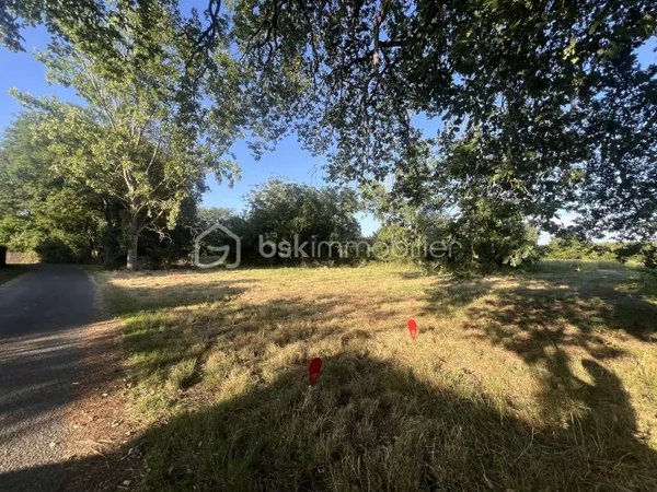 Terrain 932 m²