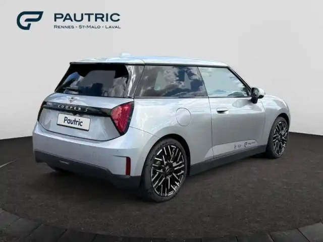 Mini Cooper 3 portes se 218ch favoured — photo 20