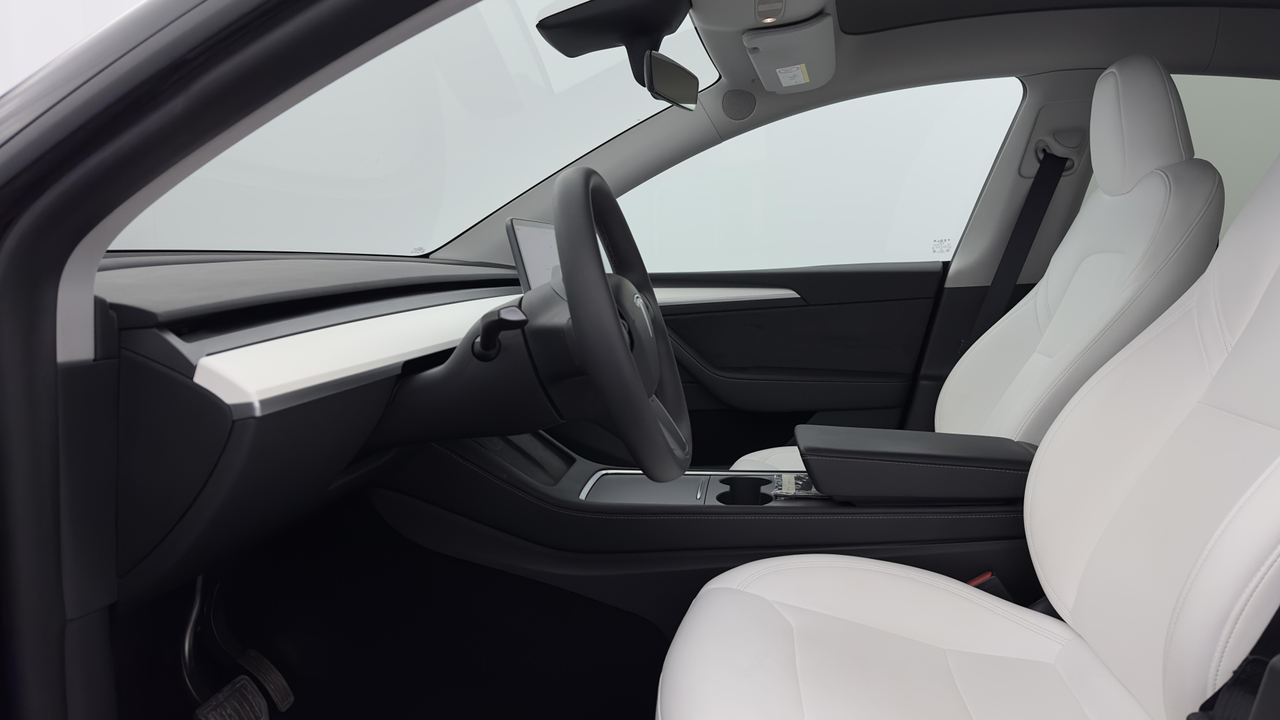 Tesla MODEL Y Grande Autonomie LONG RANGE RWD — photo 10