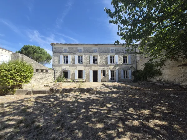 Charentaise à rénover