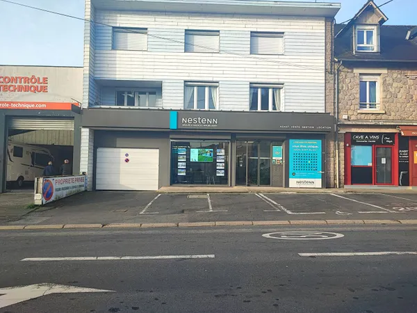 Local commercial Brive La Gaillarde à louer quartier Roseraie - 92 m² - Bureaux - Salle de réunion -