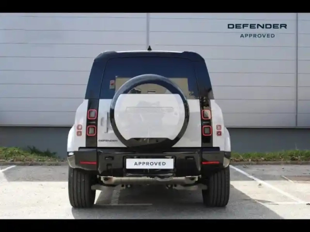 Land Rover Defender 110 2.0 p300e phev x-dynamic hse — photo 22