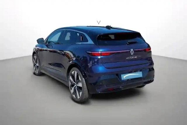 Renault Megane e-tech 220 ch autonomie confort gsr2 — photo 4