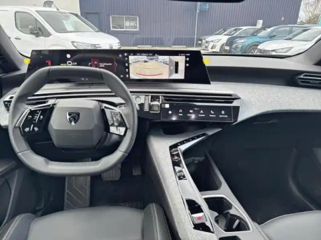 Peugeot 5008 electrique 210ch batterie 73 kwh allure — photo 8