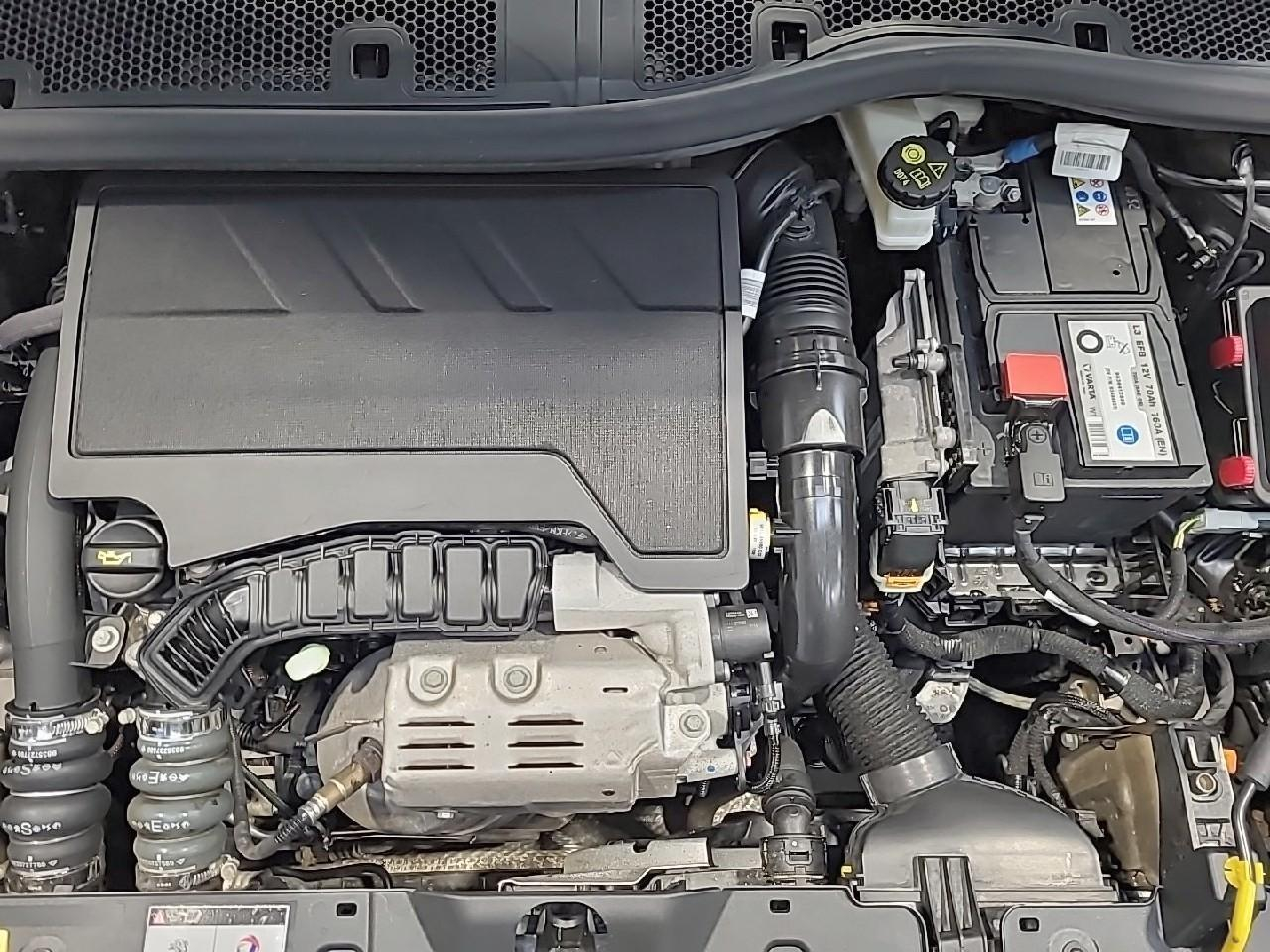 Peugeot 2008 puretech 100 s&s bvm6 allure — photo 15