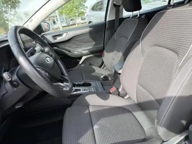 Ford Focus sw 1.5 ecoblue 120ch titanium bva — photo 10