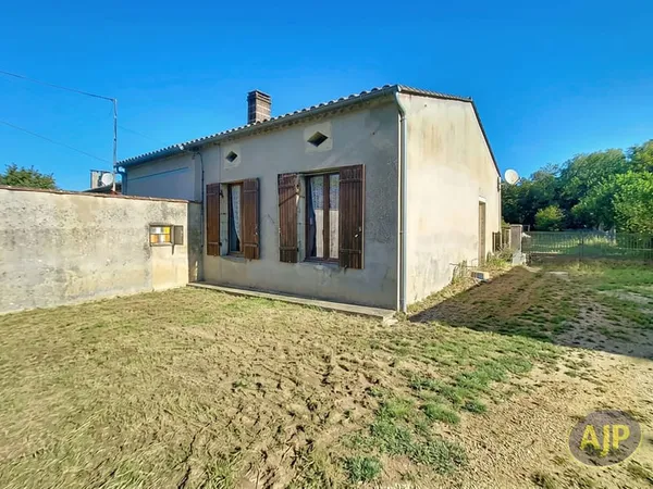 EXCLUSIVITÉ ! Maison à rénover avec terrain constructible !
