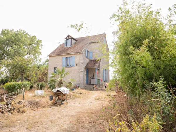 Maison forestière de 119 m² sur un vaste terrain