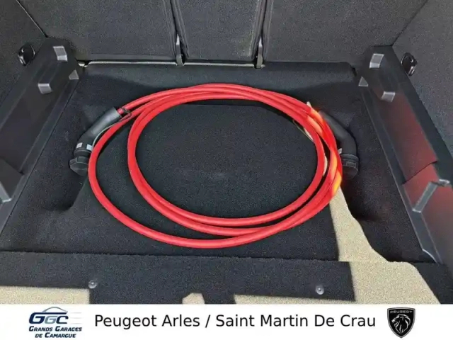Peugeot 3008 electrique 325 ch 4x4 73 kwh — photo 13