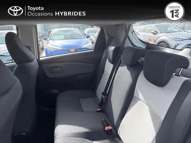 Toyota Yaris 70 vvt-i ultimate 5p — photo 12