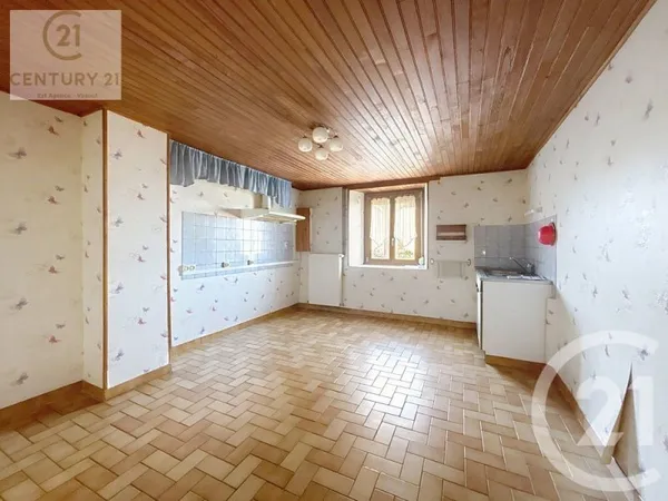 Maison 4 pièces 210 m²