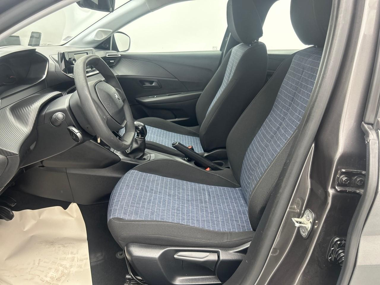 Peugeot 208 puretech 75 s&s bvm5 like — photo 10