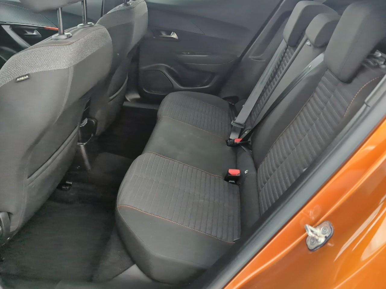 Peugeot 2008 puretech 100 s&s bvm6 active pack — photo 10