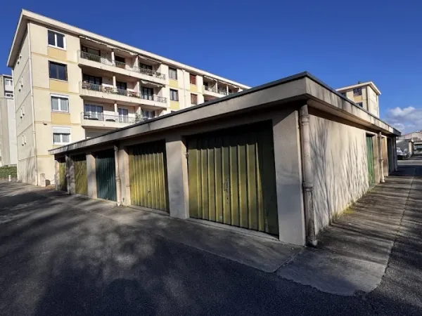 Parking 15 m²