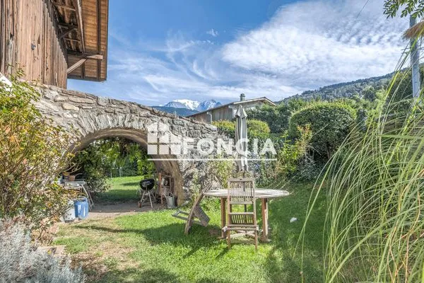 Maison 8 pièces 167 m²