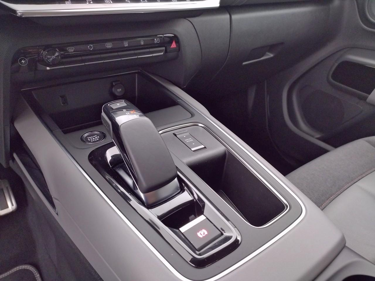 Citroën C5 Aircross hybride rechargeable 225 e-eat8 shine pack — photo 21