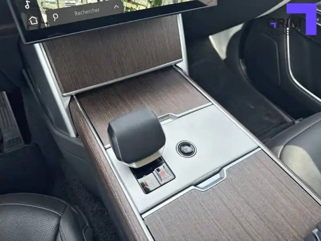 Land Rover Range Rover swb p460e phev awd — photo 28