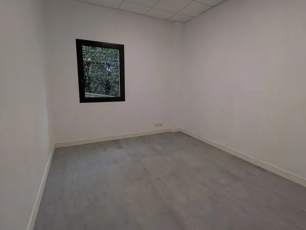 Pièce bureau 10m²