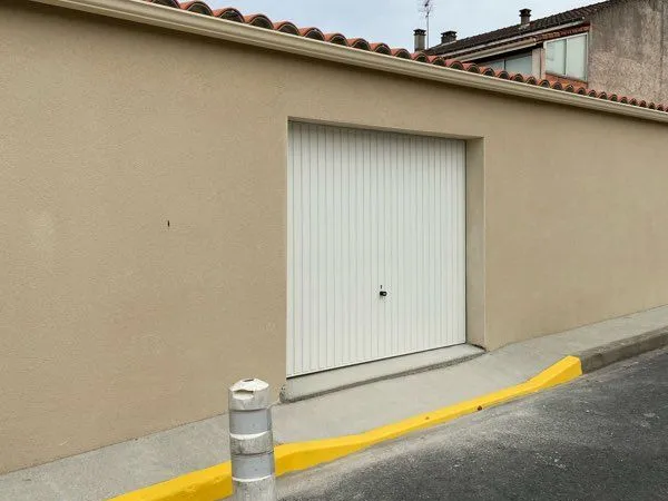 Loue garage box centre-ville de saint Juery