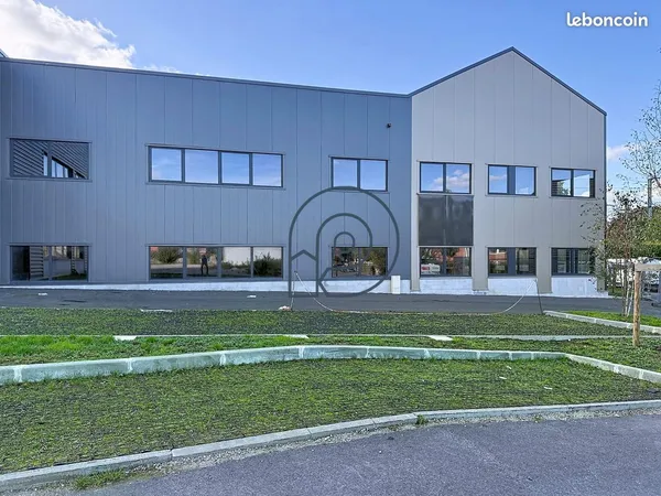 Bureaux 713 m² Tourcoing