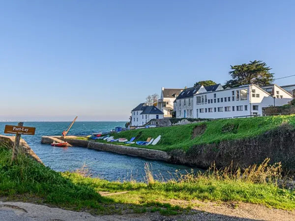Ensemble immobilier à fort potentiel d'exploitation - Groix