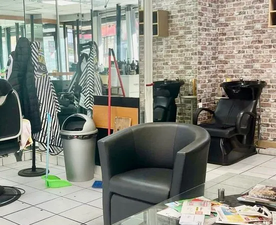 Salon de coiffure 50 m² (fond de commerce) à vendre sur Villeurbanne - Opportunité à saisir