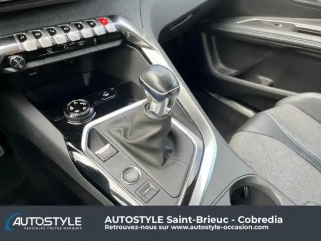 Peugeot 3008 1.5 bluehdi 130ch s&amp;s allure pack — photo 10