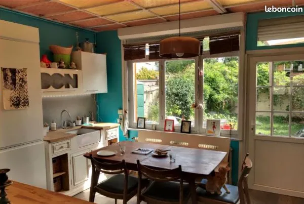 Une chambre se libère le 1er septembre dans notre colocation à Lille, Jardin des Plantes