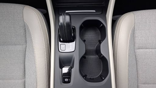 Volvo XC40 2.0 D3 150 BVA - Momentum – 2019 – 111036 km – Diesel – Boîte Automatique — photo 4