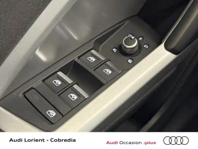 Audi Q3 sportback 35 tdi 150ch business line s tronic 7 — photo 9