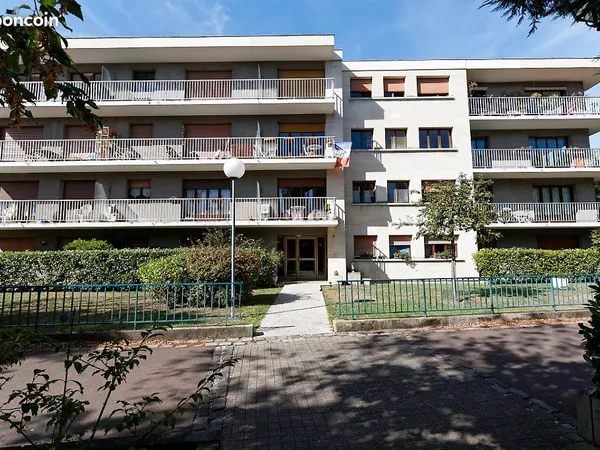 Appartement T2 vide à Rueil Malmaison