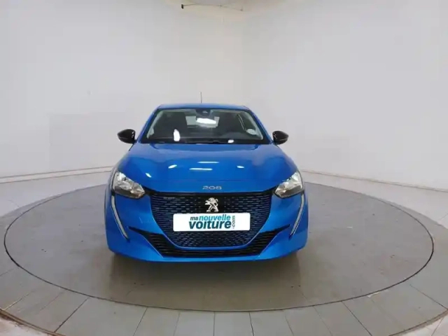 Peugeot 208 electrique 50 kwh 136ch — photo 2