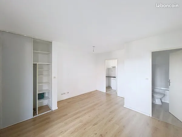 Studio 1 pièce 22 m²
