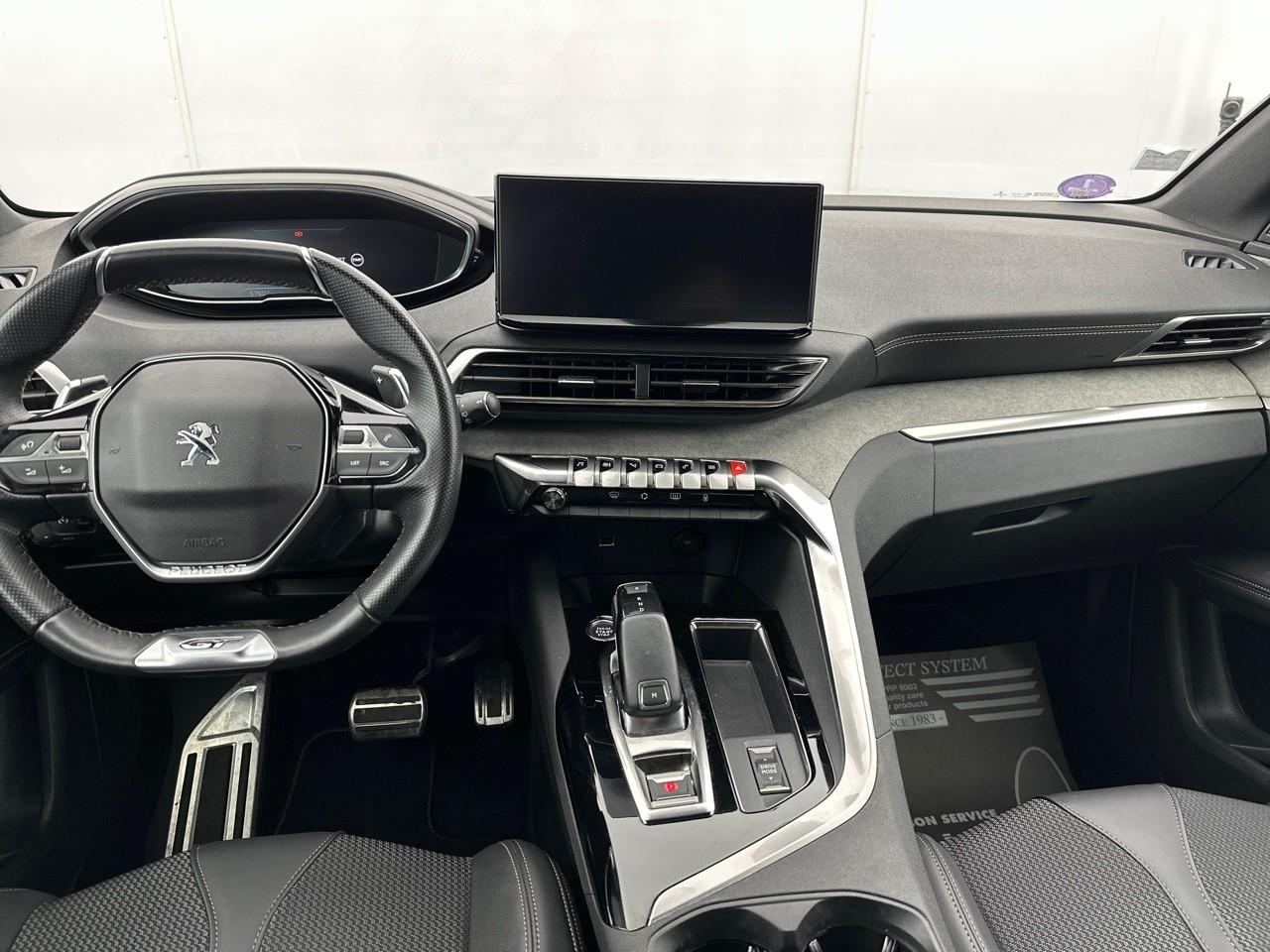 Peugeot 3008 puretech 130ch s&s eat8 gt pack — photo 11