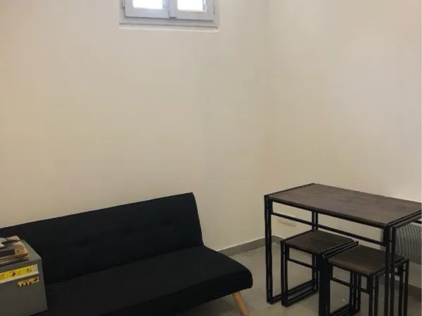 Appartement Location La Penne-sur-Huveaune 2p 20m² 600€