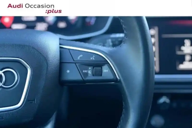 Audi Q3 35 tfsi 150 ch design luxe — photo 8