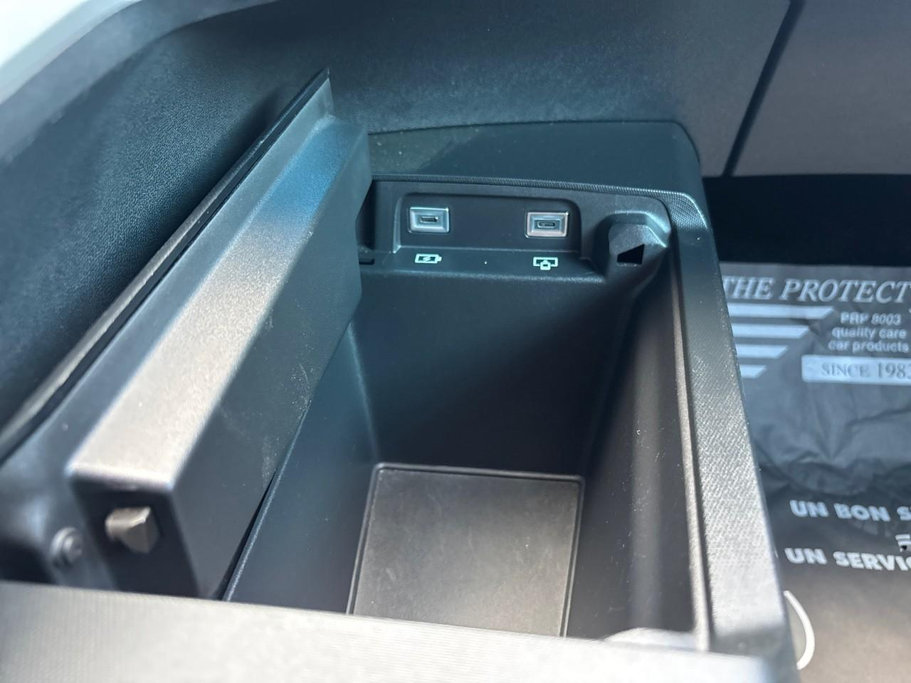 Peugeot 5008 hybrid 136ch gt e-dcs6 — photo 24