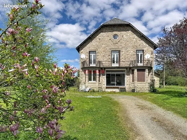 Maison 8 pièces 150 m²