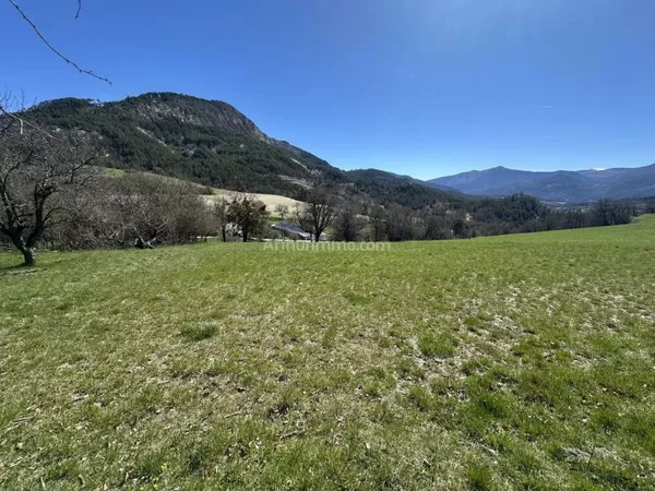 Terrain à bâtir 1290 m² ST LIONS
