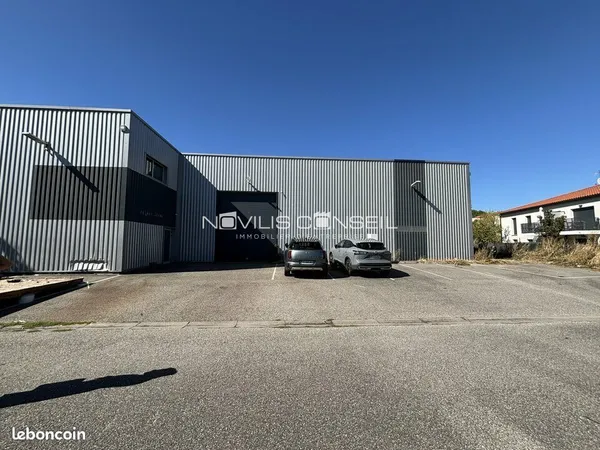 LOCAL D'ACTIVITE 586 m² BEAUZELLE