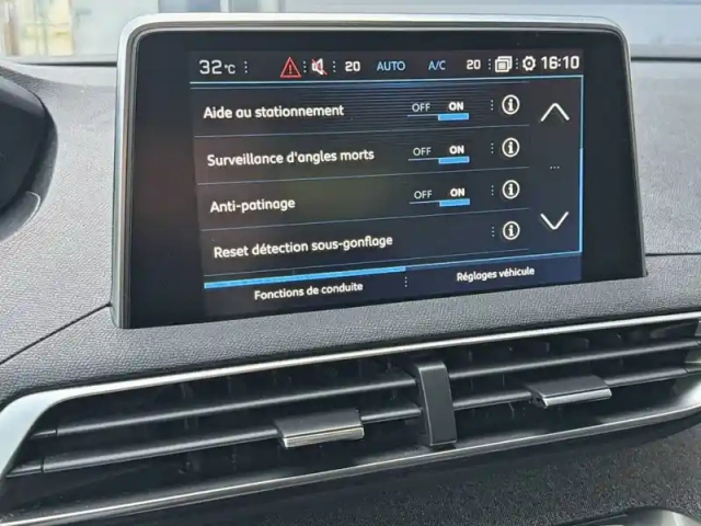Peugeot 3008 puretech 130ch s&amp;s bvm6 — photo 20