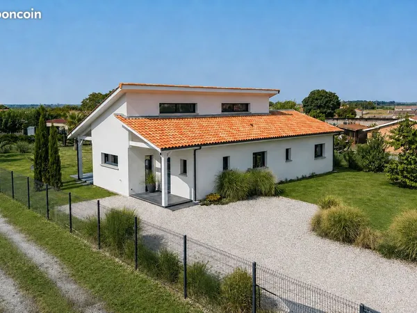 Maison d'architecte contemporaine - Lumière, volumes et qualité de construction au coeur du Médoc