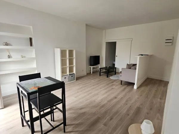 Appartement 46m2 renové à neuf-Hypercentre Manosque -Balcon - Cave