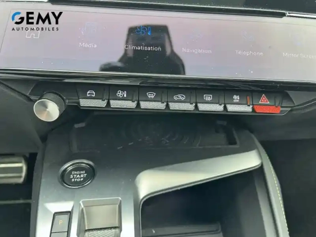 Peugeot 408 phev 225 e-eat8 — photo 22