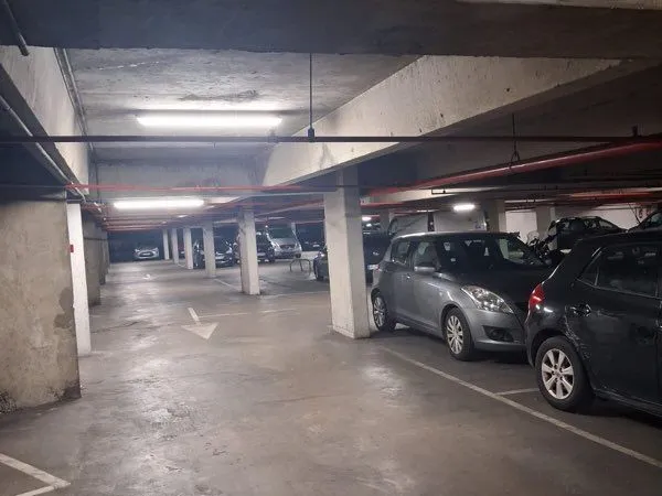 Loue place de parking Place de fêtes 75019 Paris