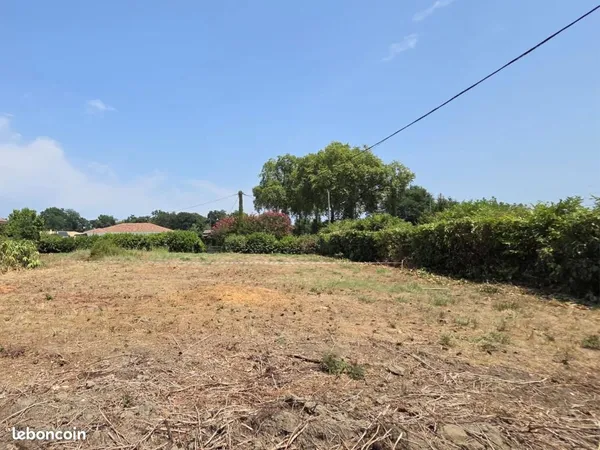 Terrain 905 m² Dax