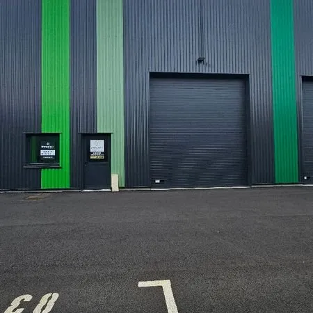 Entrepôt 137 m² QUIMPER
