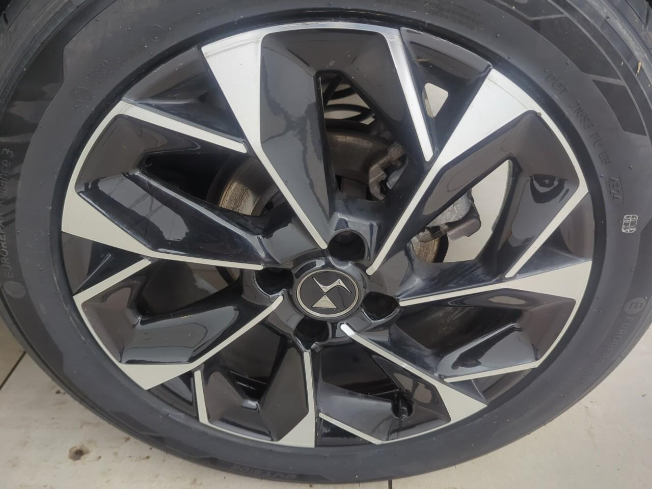 Ds Ds 3 puretech 130 eat8 rivoli — photo 24