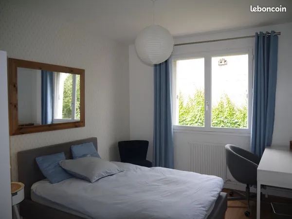 Chambre a louer meublée de 12 m2