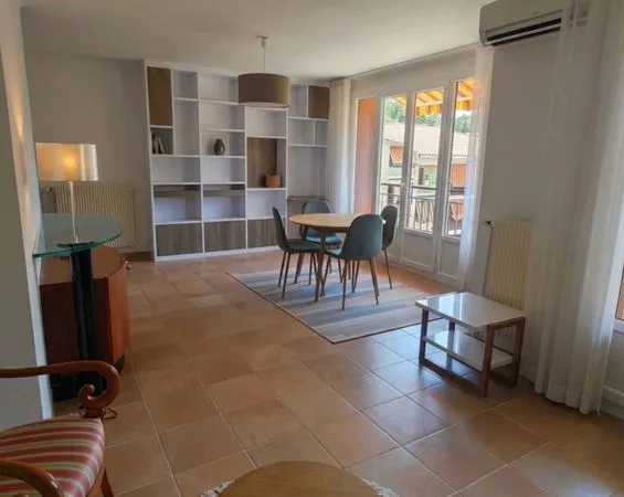 Location appartement 55.56m², 2 pièces